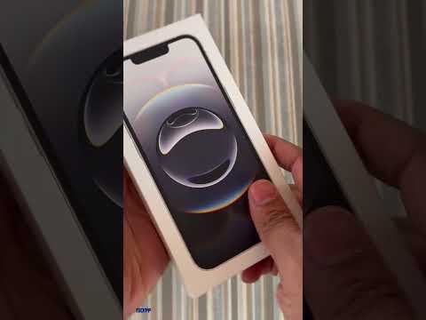 Apple iPhone 16e Unboxing | Techpp