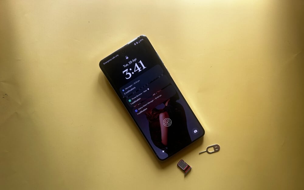 12 Easy Ways to Fix No SIM Card Error on Android and iPhone [2022]