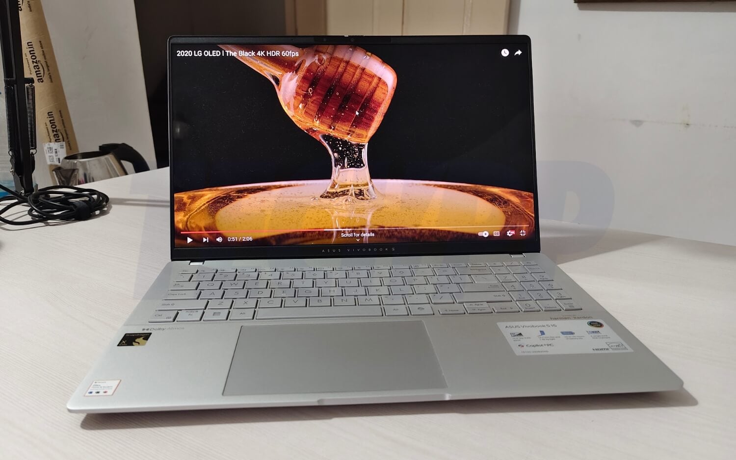 Asus Vivobook S15 Oled display