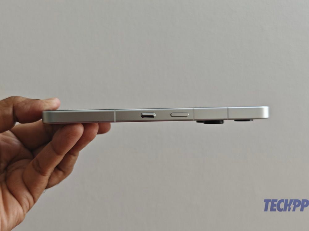 Nothing Phone 3 thickness