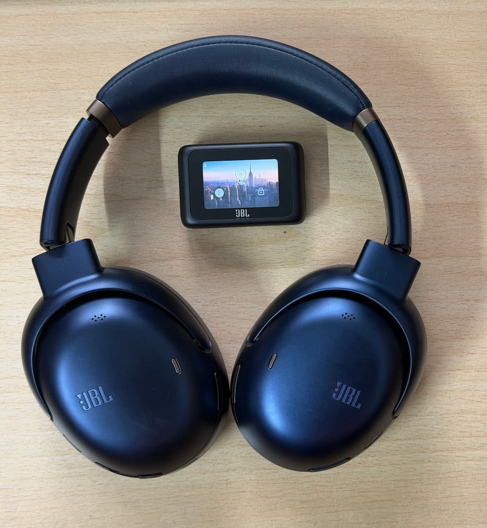 jbltouronem3 2 jbl tour one m3